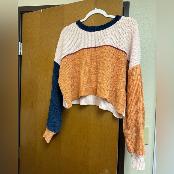 Forever 21 Sweaters - Forever 21 Sweater